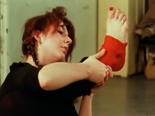 Kate Bush feet photo thumbnail