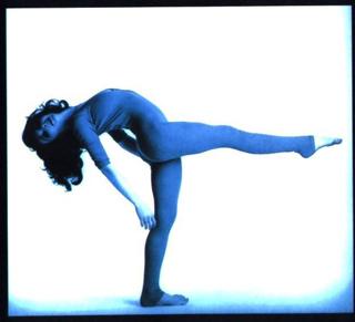 Kate Bush feet photo thumbnail