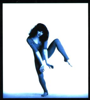 Kate Bush feet photo thumbnail