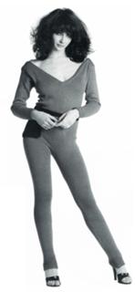 Kate Bush feet photo thumbnail