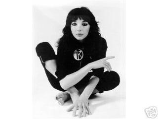 Kate Bush feet photo thumbnail