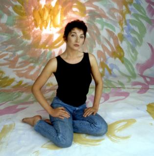 Kate Bush feet photo thumbnail