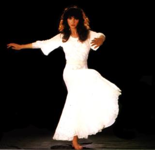Kate Bush feet photo thumbnail