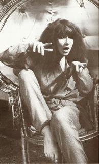 Kate Bush feet photo thumbnail