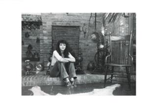 Kate Bush feet photo thumbnail