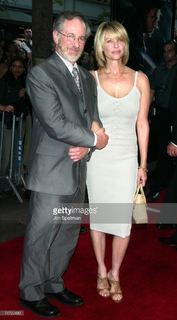 Kate Capshaw feet photo thumbnail