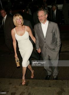 Kate Capshaw feet photo thumbnail