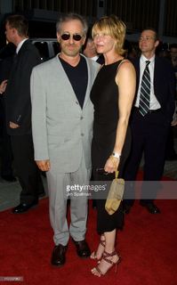 Kate Capshaw feet photo thumbnail