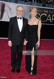 Kate Capshaw feet photo thumbnail