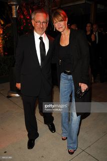 Kate Capshaw feet photo thumbnail