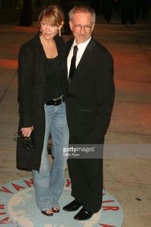 Kate Capshaw feet photo thumbnail