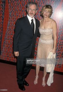 Kate Capshaw feet photo thumbnail