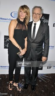 Kate Capshaw feet photo thumbnail