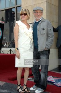 Kate Capshaw feet photo thumbnail