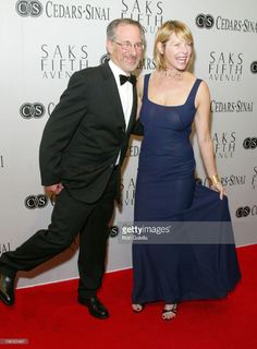Kate Capshaw feet photo thumbnail