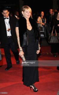 Kate Capshaw feet photo thumbnail