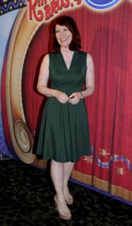 Kate Flannery feet photo 20