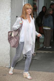 Kate Garraway feet photo thumbnail