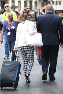 Kate Garraway feet photo thumbnail