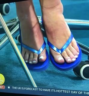 Kate Garraway feet photo thumbnail