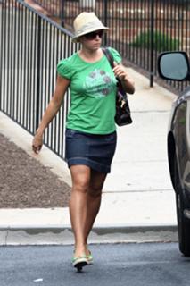 Kate Gosselin feet photo thumbnail