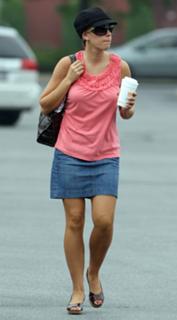 Kate Gosselin feet photo thumbnail