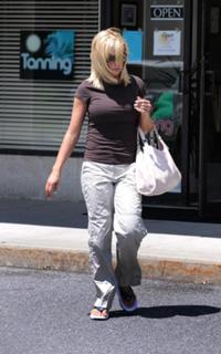 Kate Gosselin feet photo thumbnail