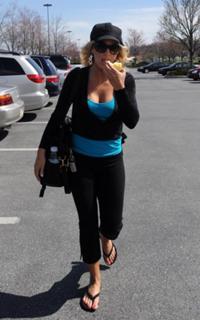 Kate Gosselin feet photo thumbnail
