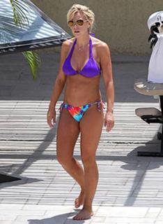 Kate Gosselin feet photo thumbnail