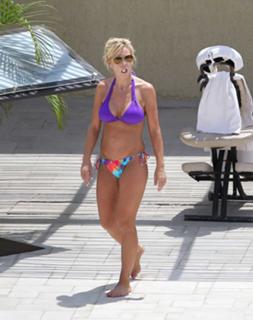Kate Gosselin feet photo thumbnail