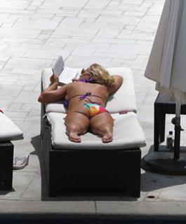 Kate Gosselin feet photo thumbnail