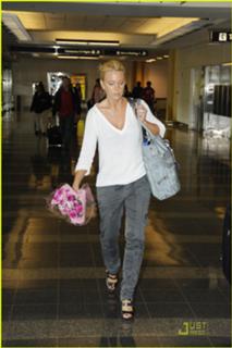 Kate Gosselin feet photo thumbnail