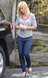 Kate Gosselin feet photo thumbnail