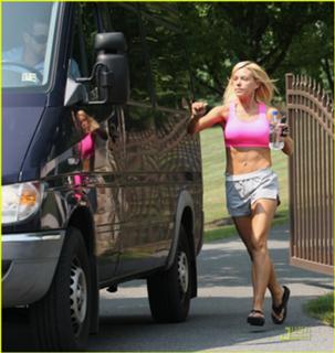 Kate Gosselin feet photo thumbnail