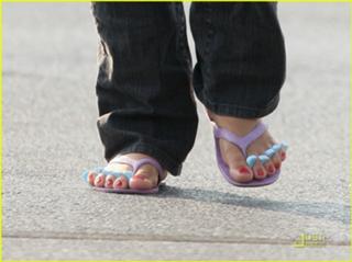 Kate Gosselin feet photo thumbnail