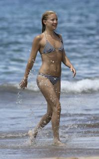 Kate Hudson feet photo thumbnail