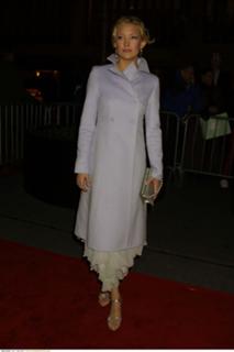 Kate Hudson feet photo thumbnail