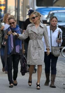 Kate Hudson feet photo thumbnail