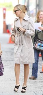 Kate Hudson feet photo thumbnail