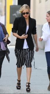 Kate Hudson feet photo thumbnail