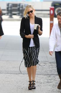 Kate Hudson feet photo thumbnail