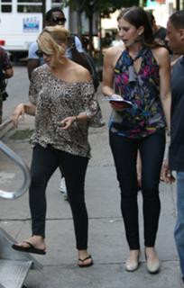Kate Hudson feet photo thumbnail