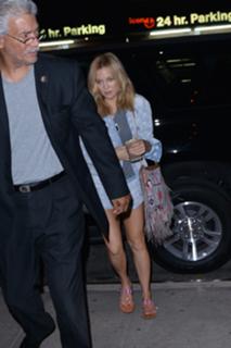 Kate Hudson feet photo thumbnail