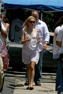 Kate Hudson feet photo thumbnail