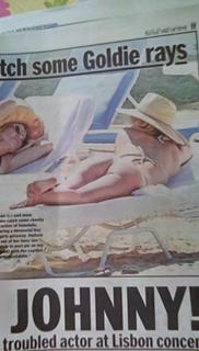 Kate Hudson feet photo thumbnail