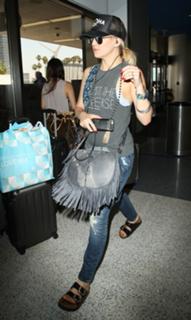 Kate Hudson feet photo thumbnail