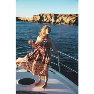 Kate Hudson feet photo thumbnail