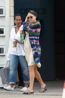 Kate Hudson feet photo thumbnail