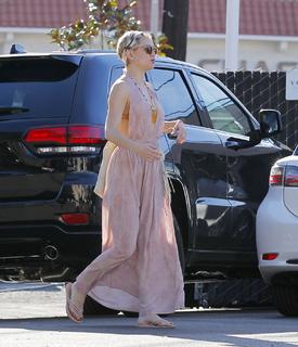 Kate Hudson feet photo thumbnail