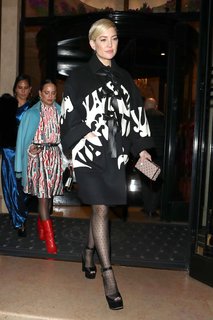 Kate Hudson feet photo thumbnail